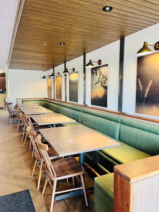 Fairfield Inn & Suites By Marriott Staunton Bagian luar foto