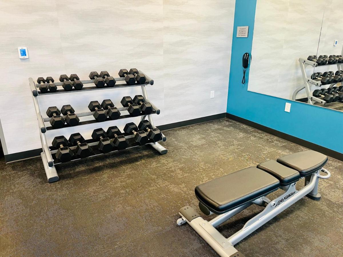 Fairfield Inn & Suites By Marriott Staunton Bagian luar foto