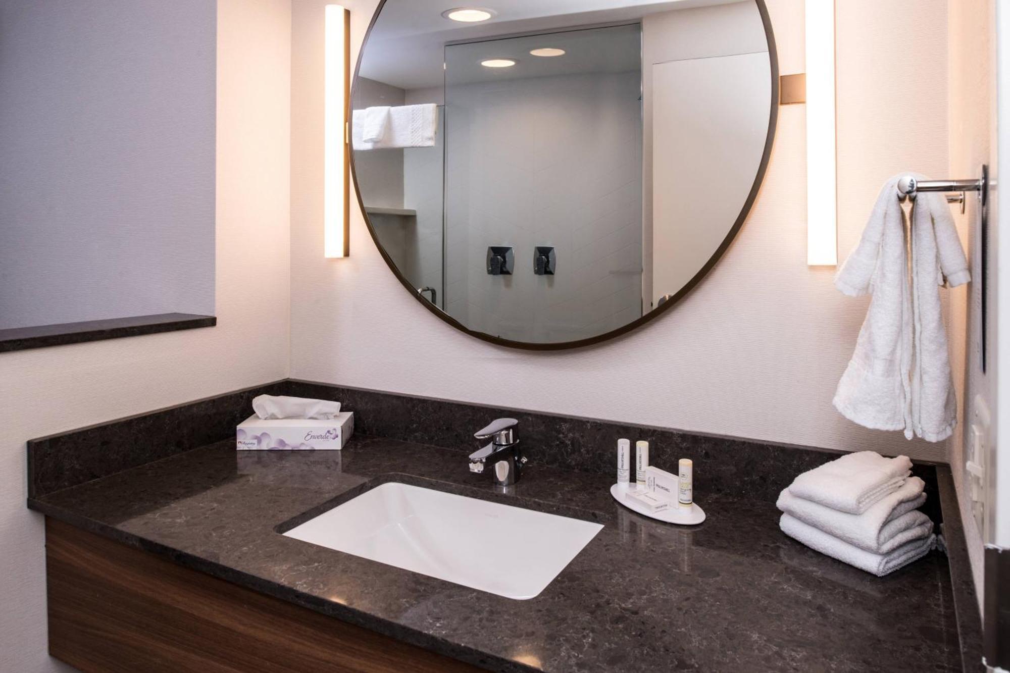 Fairfield Inn & Suites By Marriott Staunton Bagian luar foto